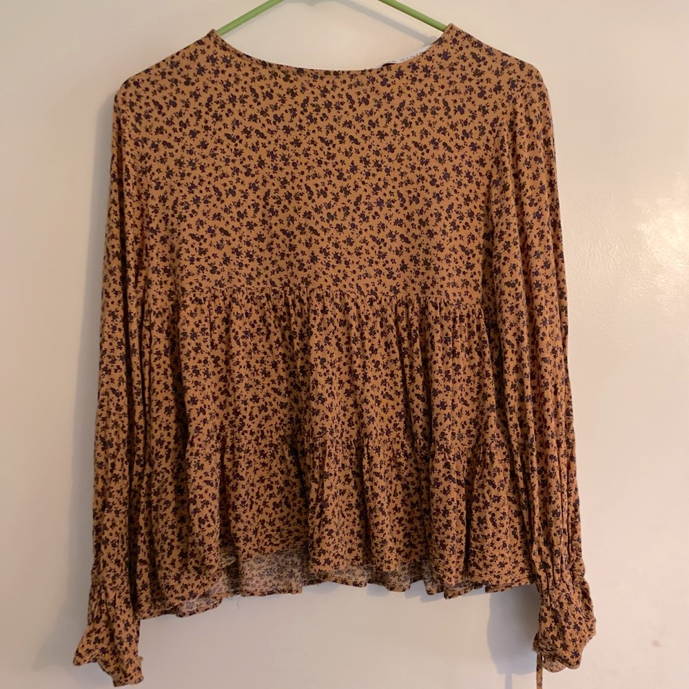 3/$20 ✨ Zara floral printed brown blouse